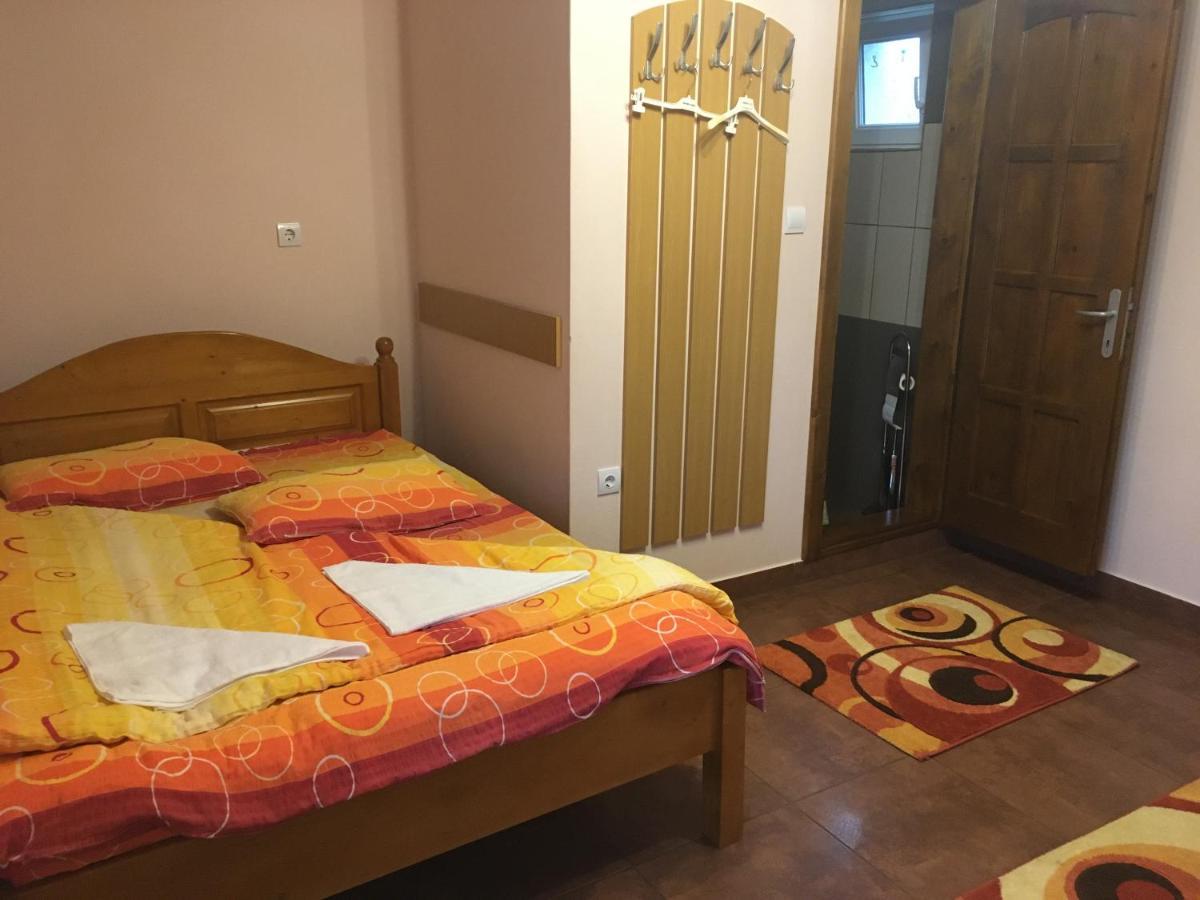 מלון סובאטה Casa Bambi מראה חיצוני תמונה